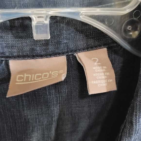 Chico's Dark Wash Chambray Tunic Top Large 12 Size 2 Button Up Shirt Tab Sleeves - Picture 4 of 7